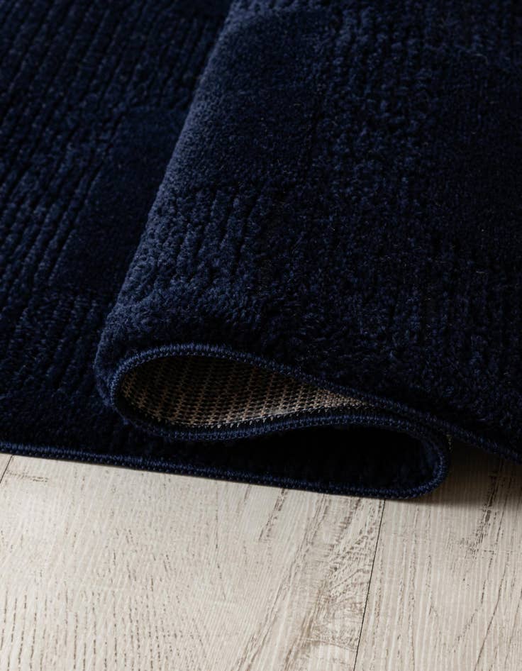 Detail image of 2' 7 x 12' Textura Designer Runner Rug