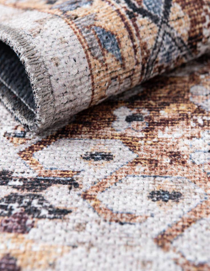 Detail image of 7' 1 x 10' Washable Yara Rug