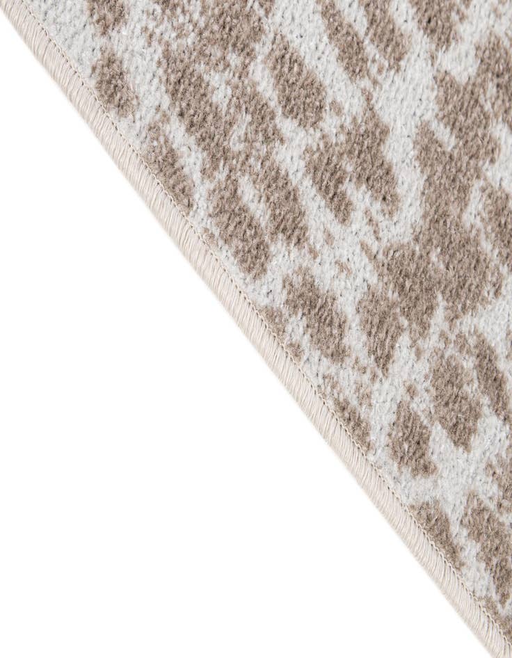 Detail image of 5' x 8' Kamala Washable Rug