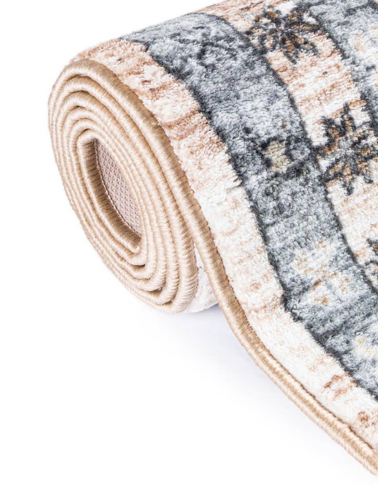 Detail image of 6' 7 x 9' Medina Rug