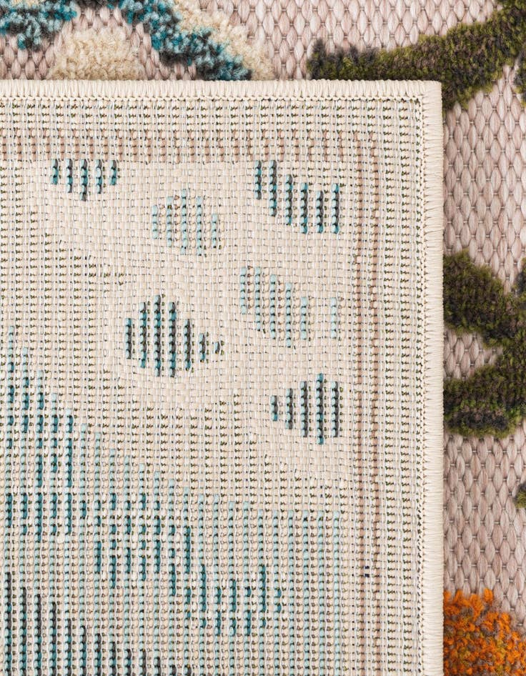 Detail image of 5' 3 x 8' Easy-Clean Casablanca Indoor / Outdoor Rug