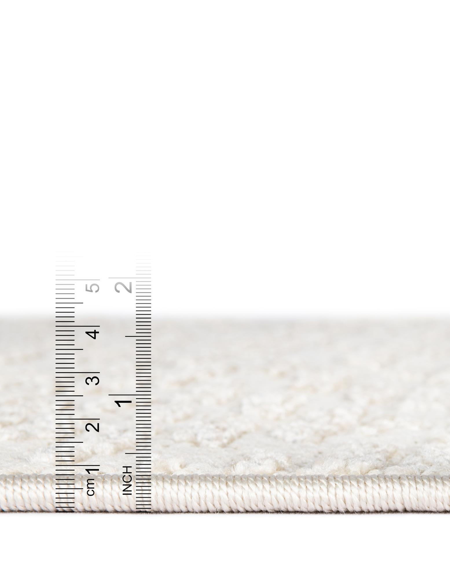 2' x 3' Easy-Clean Sabrina Soto Indoor / Outdoor Rug