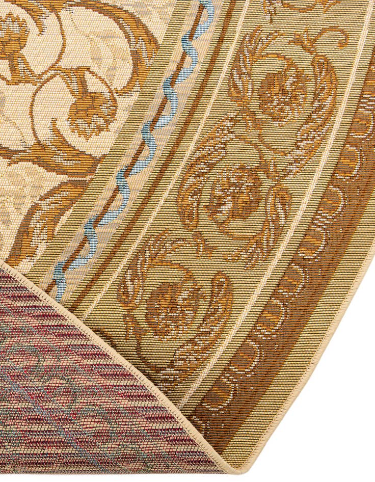 Detail image of 3' x 3'  Washable Traditional Indoor / Outdoor Round Rug