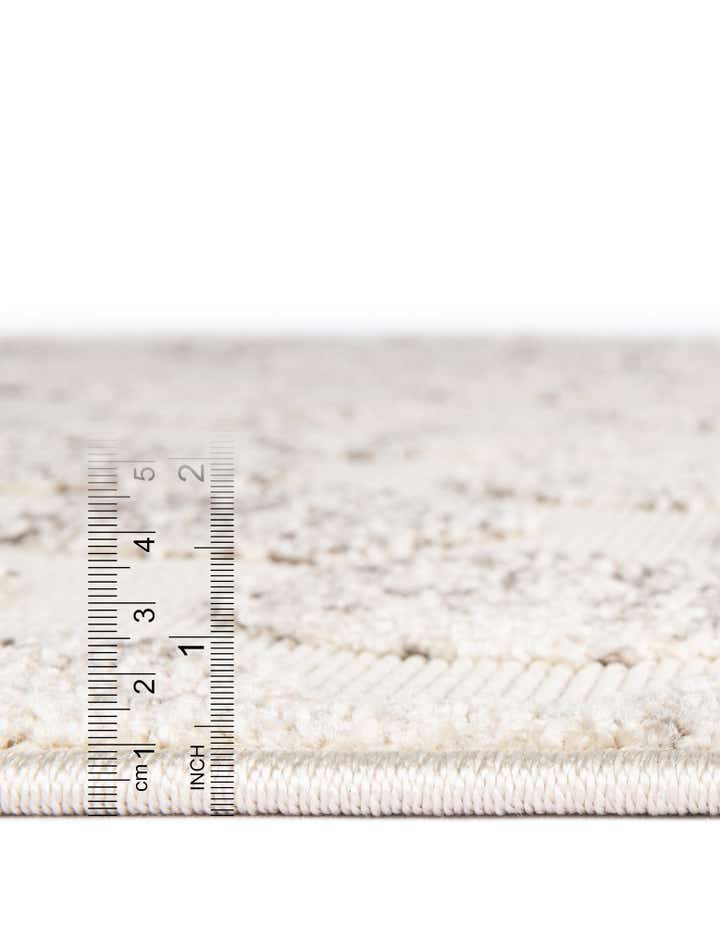 10' x 10' Easy-Clean Sabrina Soto Indoor / Outdoor Round Rug