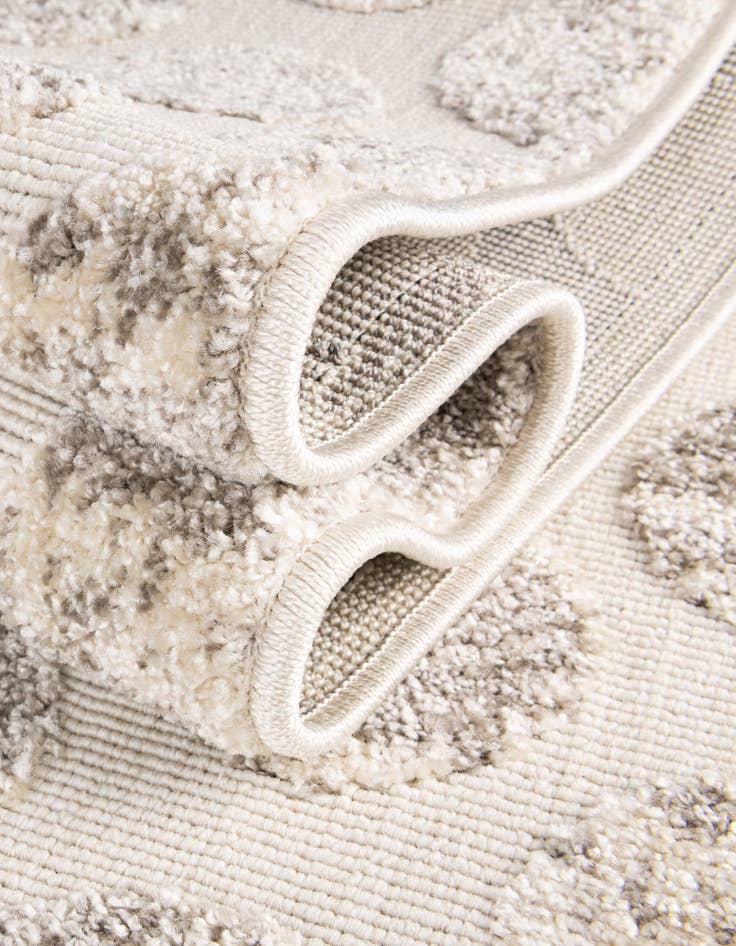Detail image of 3' x 3' Easy-Clean Sabrina Soto Indoor / Outdoor Round Rug