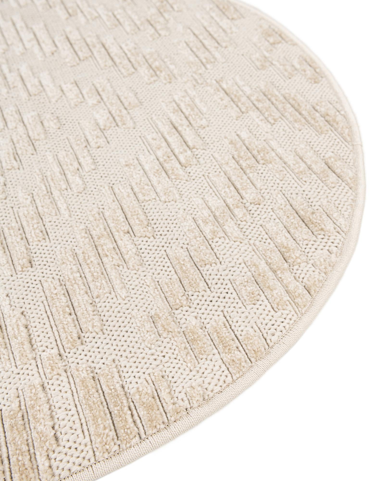 5' x 5' Easy-Clean Sabrina Soto Indoor / Outdoor Round Rug