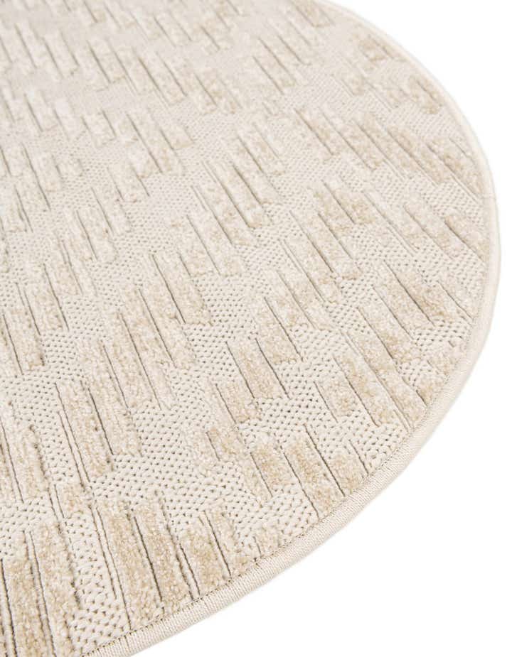 5' x 5' Easy-Clean Sabrina Soto Indoor / Outdoor Round Rug