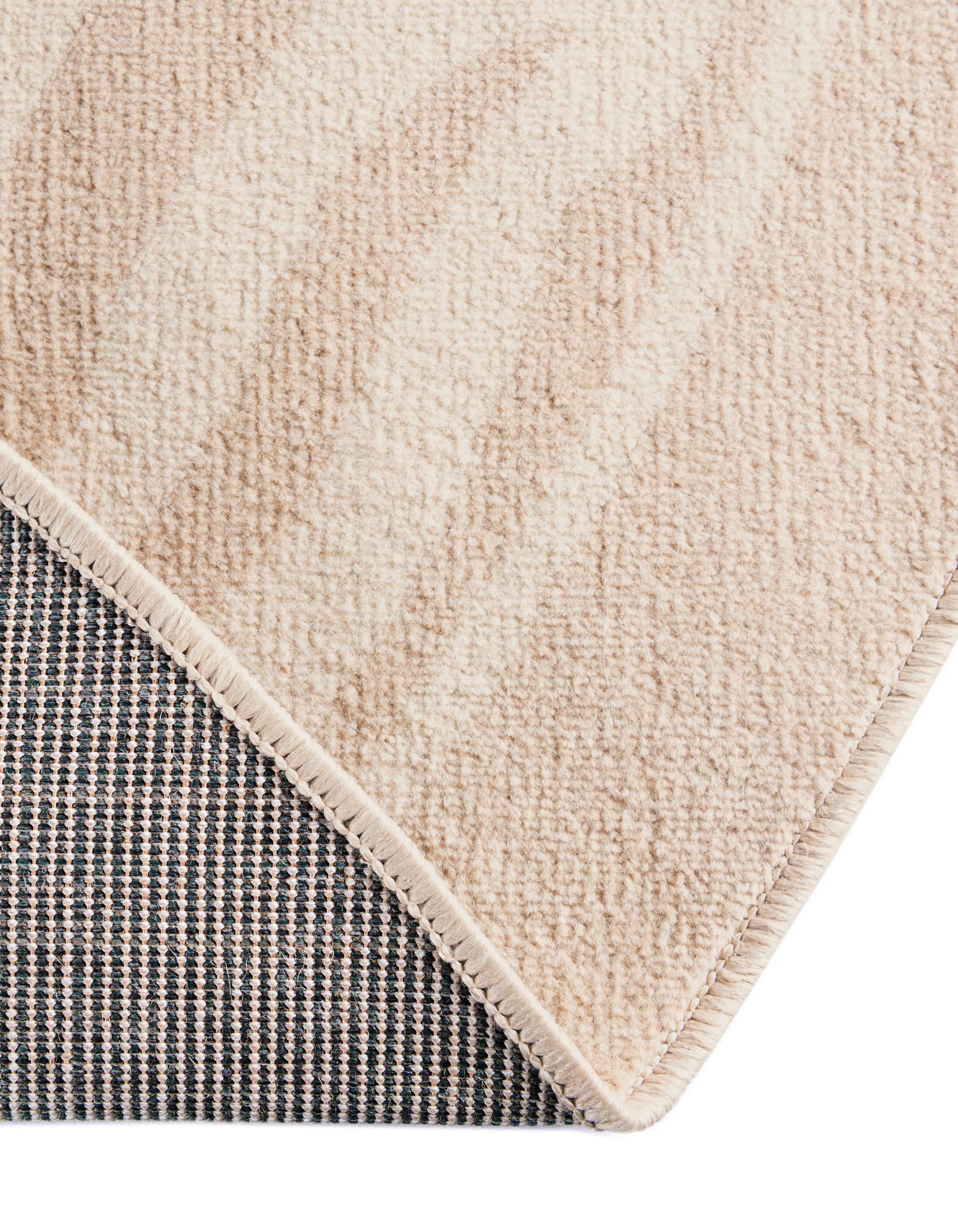 7' 10 x 7' 10 Savannah Round Rug