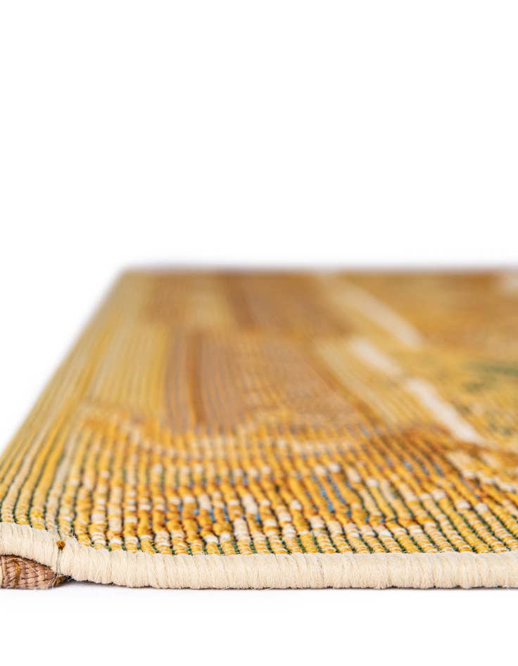 Detail image of 2' 7 x 12'  Washable Traditional Indoor / Outdoor Runner Rug