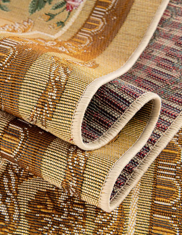 Detail image of 2' 7 x 12'  Washable Traditional Indoor / Outdoor Runner Rug