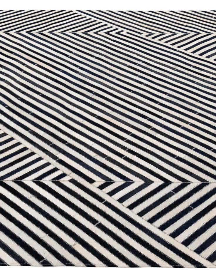 Detail image of 7' 11 x 10' 11 Cowhide - Patchwork Rug