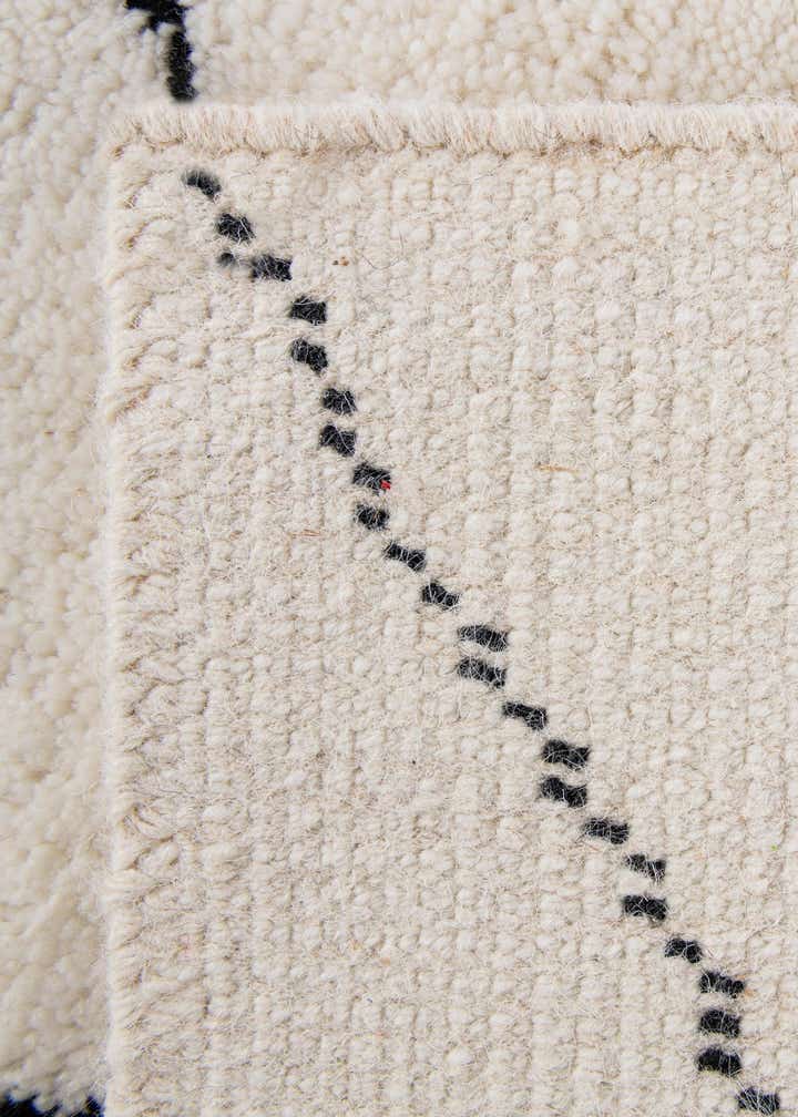 8' x 8' Hand Knotted Safiya Moroccan Wool Square Rug