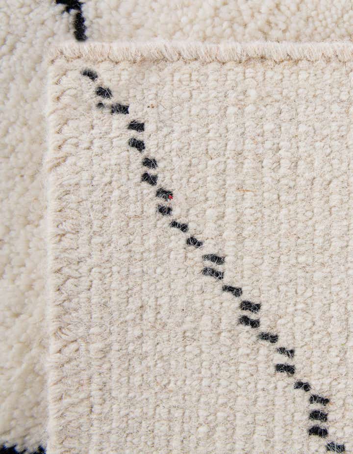 8' x 8' Hand Knotted Safiya Moroccan Wool Square Rug