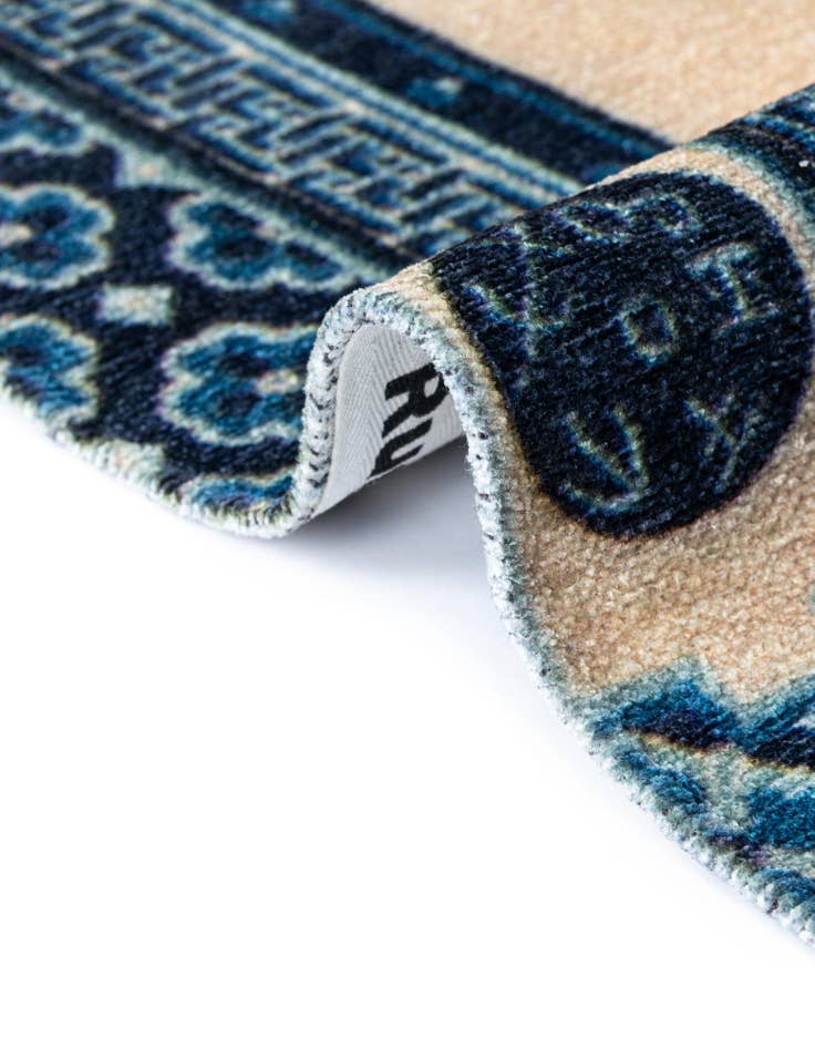 Detail image of 2' x 3' 1 Boutique Rug