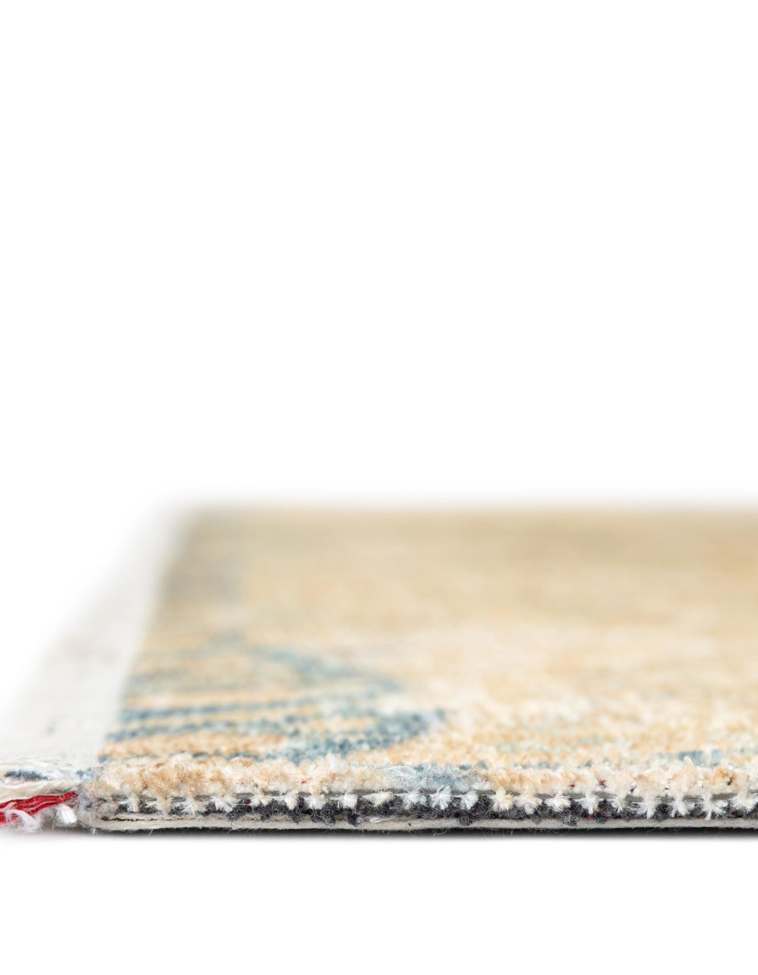 3' 11 x 5' 11 Boutique Rug