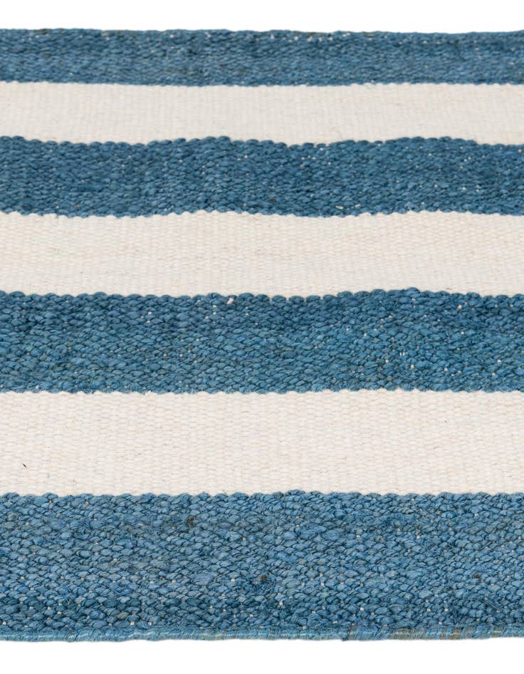 Detail image of 3' x 5' 2  Hand Braided Jute Rug