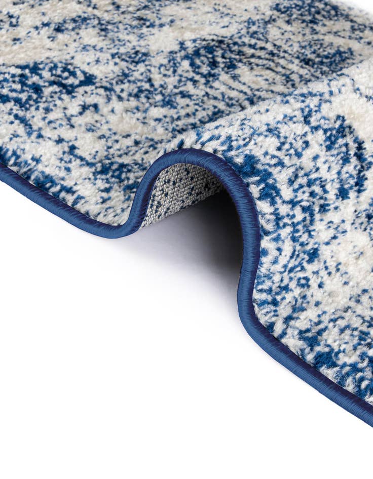 Detail image of 6' x 9' Dover Rug