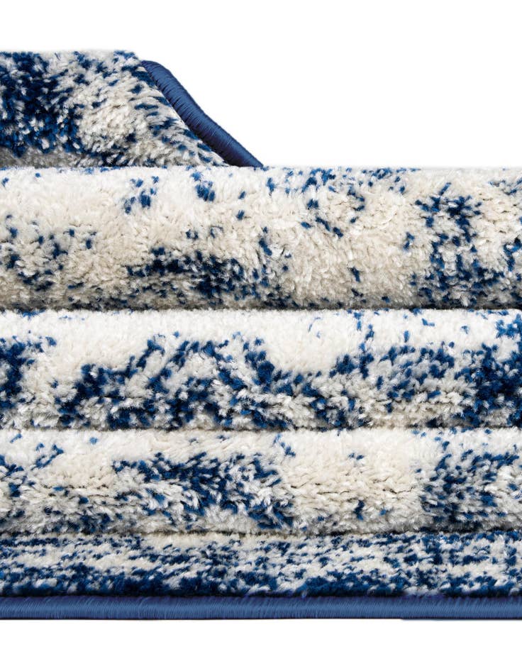 Detail image of 6' x 9' Dover Rug