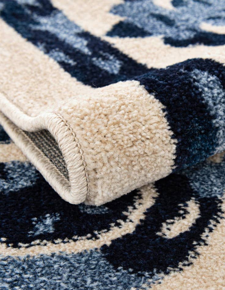 Detail image of 10' 8 x 16' 5 Miranda Rug