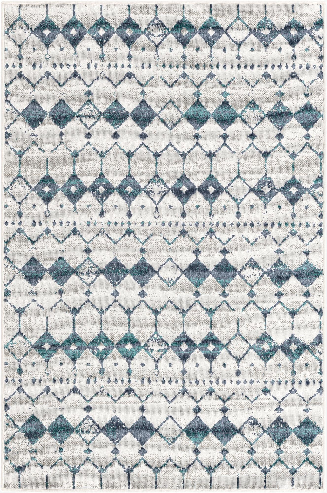 4' x 6' Washable Lattice Indoor / Outdoor Rug