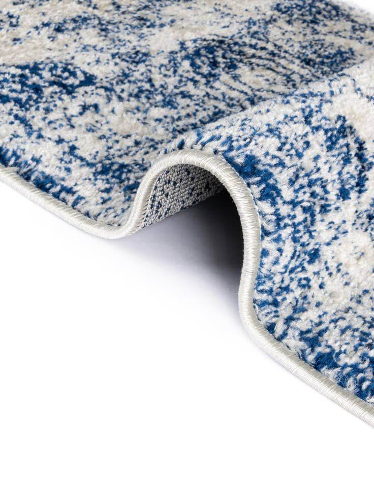 Detail image of 2' x 7' 10 Dover Round Rug