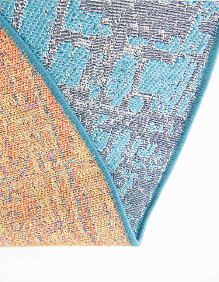 5' 3 x 5' 3 Easy-Clean Modern Indoor / Outdoor Round Rug