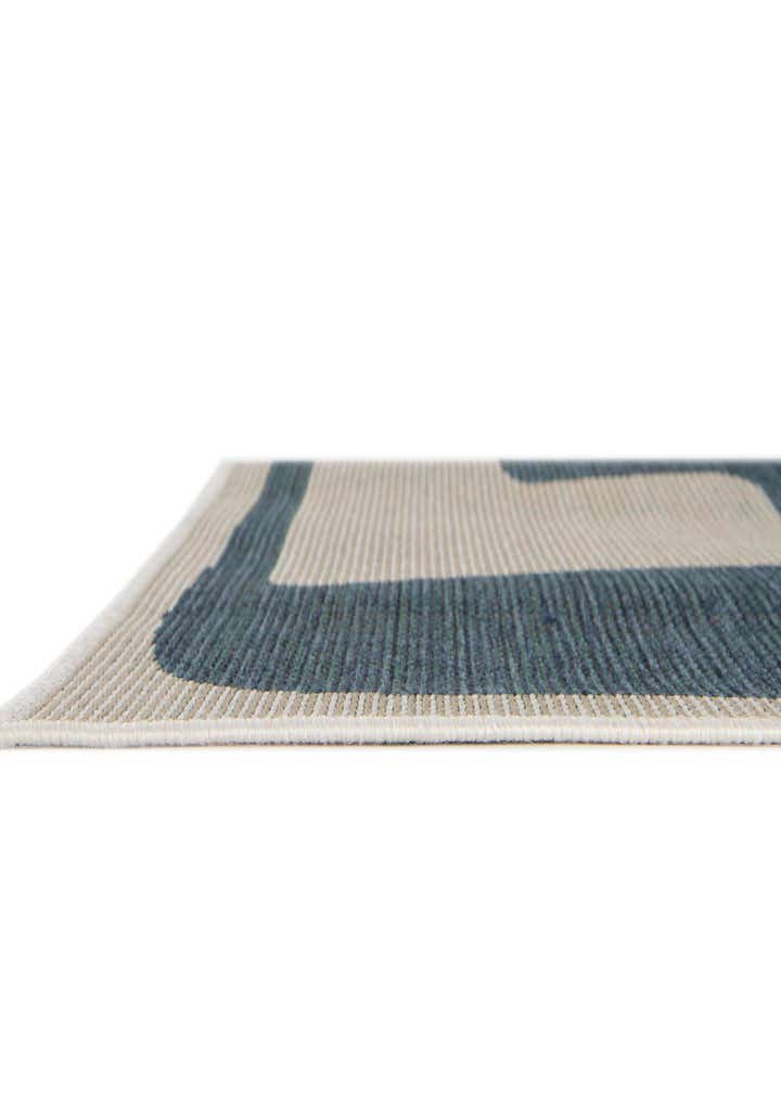 7' 10 x 7' 10 Easy-Clean Baja Indoor / Outdoor Square Rug