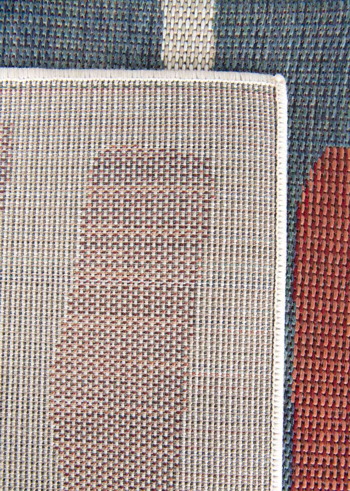 7' 10 x 7' 10 Easy-Clean Baja Indoor / Outdoor Square Rug