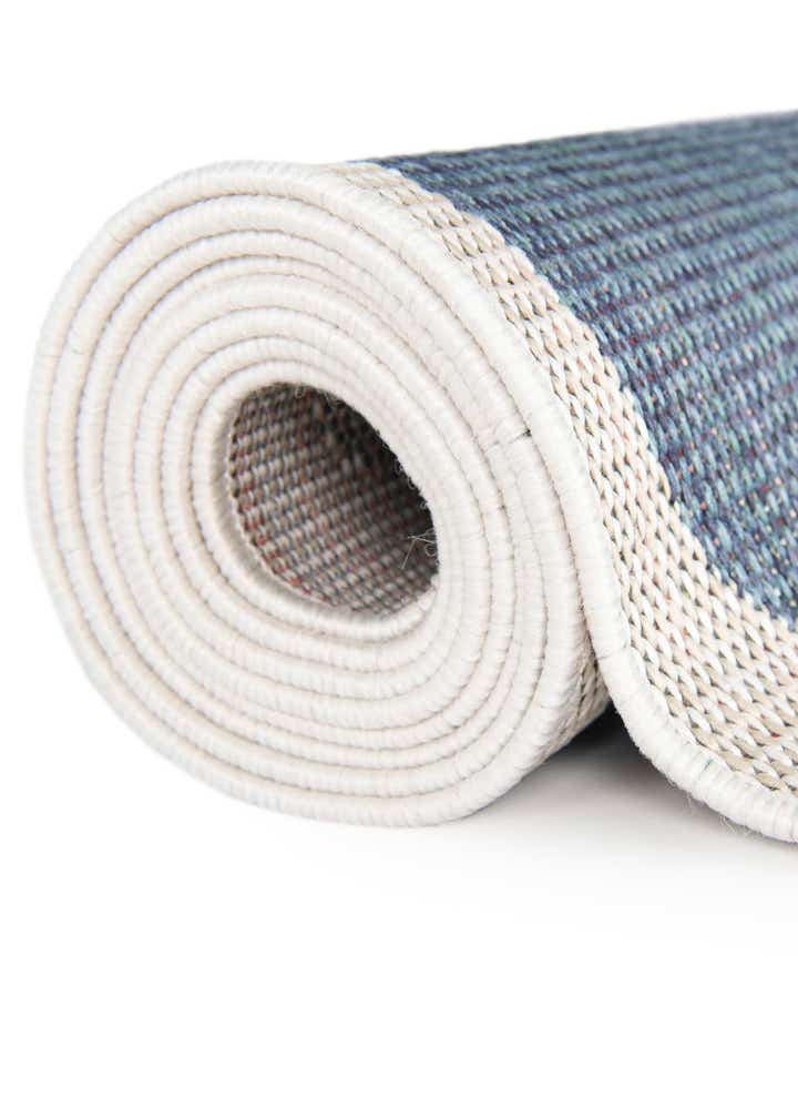7' 10 x 7' 10 Easy-Clean Baja Indoor / Outdoor Square Rug