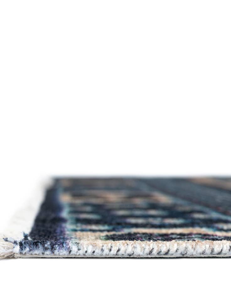 Detail image of 5' 1 x 5' 1 Boutique Square Rug