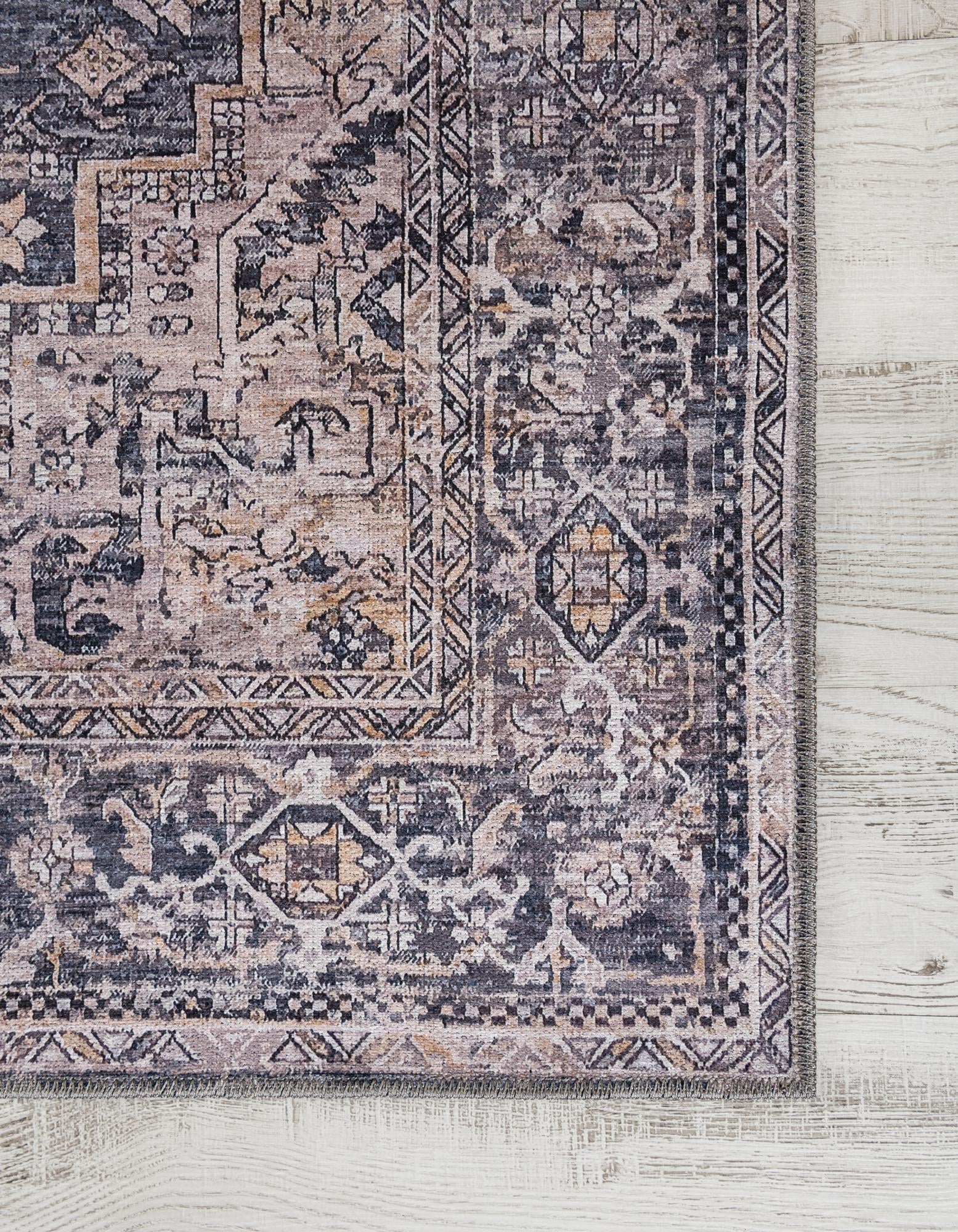 7' 10 x 7' 10 Yara Square Rug