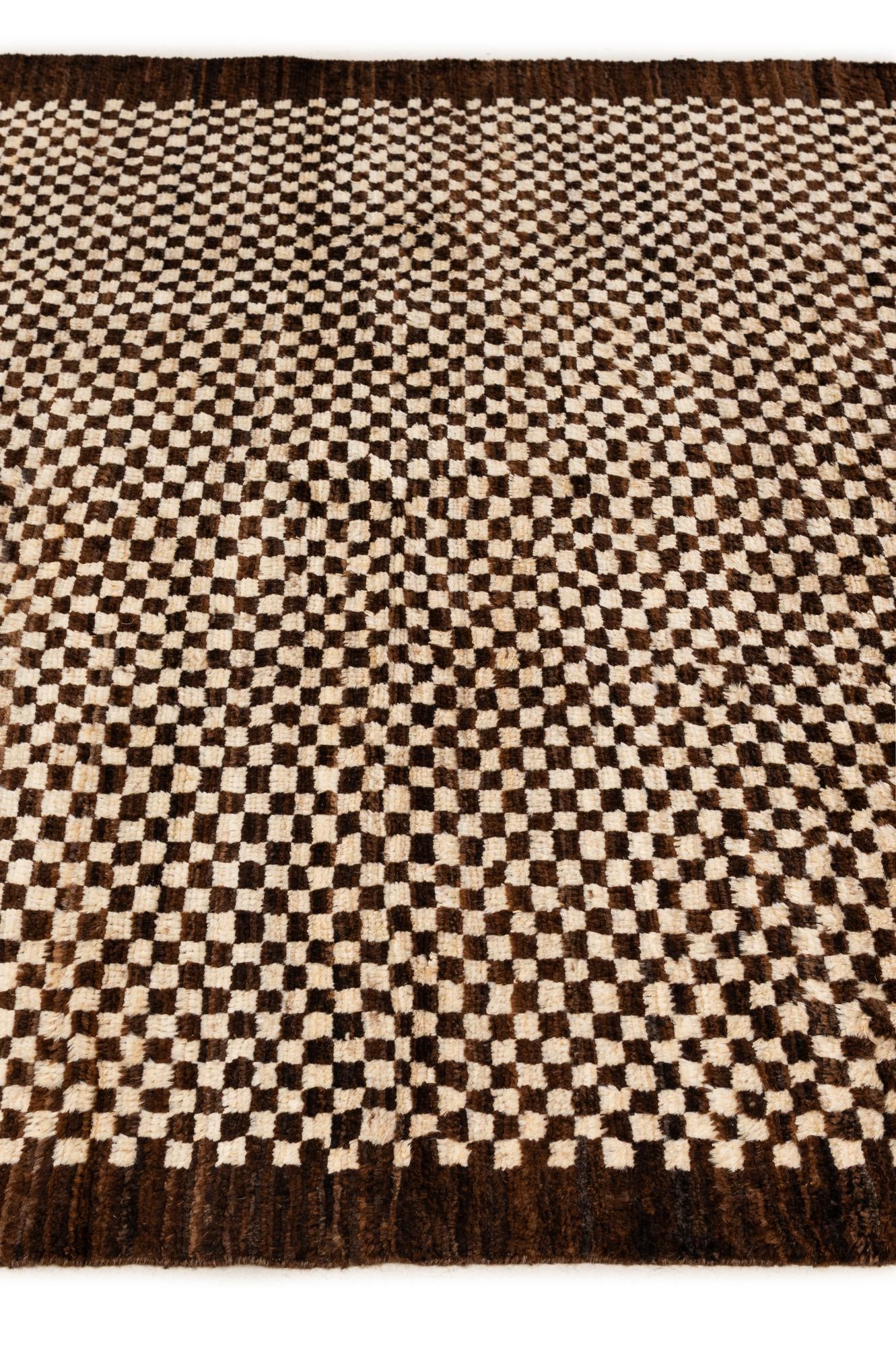 5' 6 x 7' 11 Hand Knotted Moroccan Wool Rug