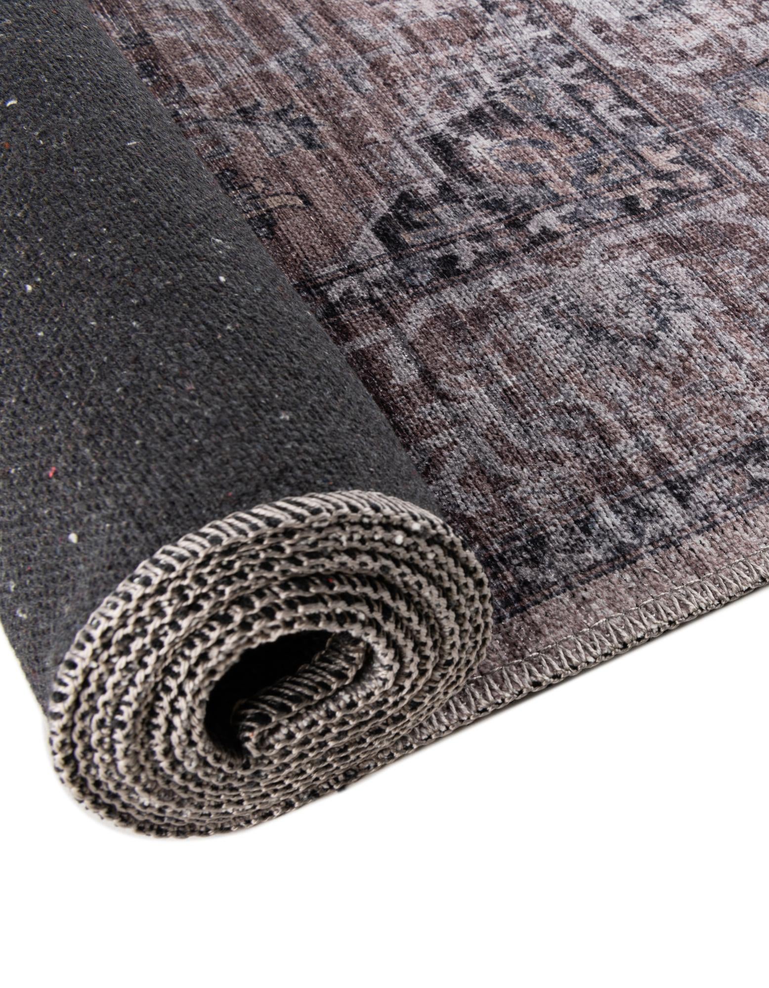 2' x 3' Washable Mangata Oval Rug