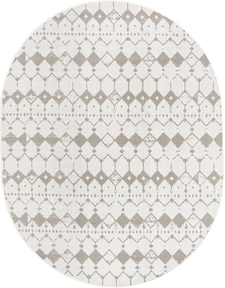 Detail image of 7' 10 x 10' Easy-Clean Lattice Indoor / Outdoor Oval Rug