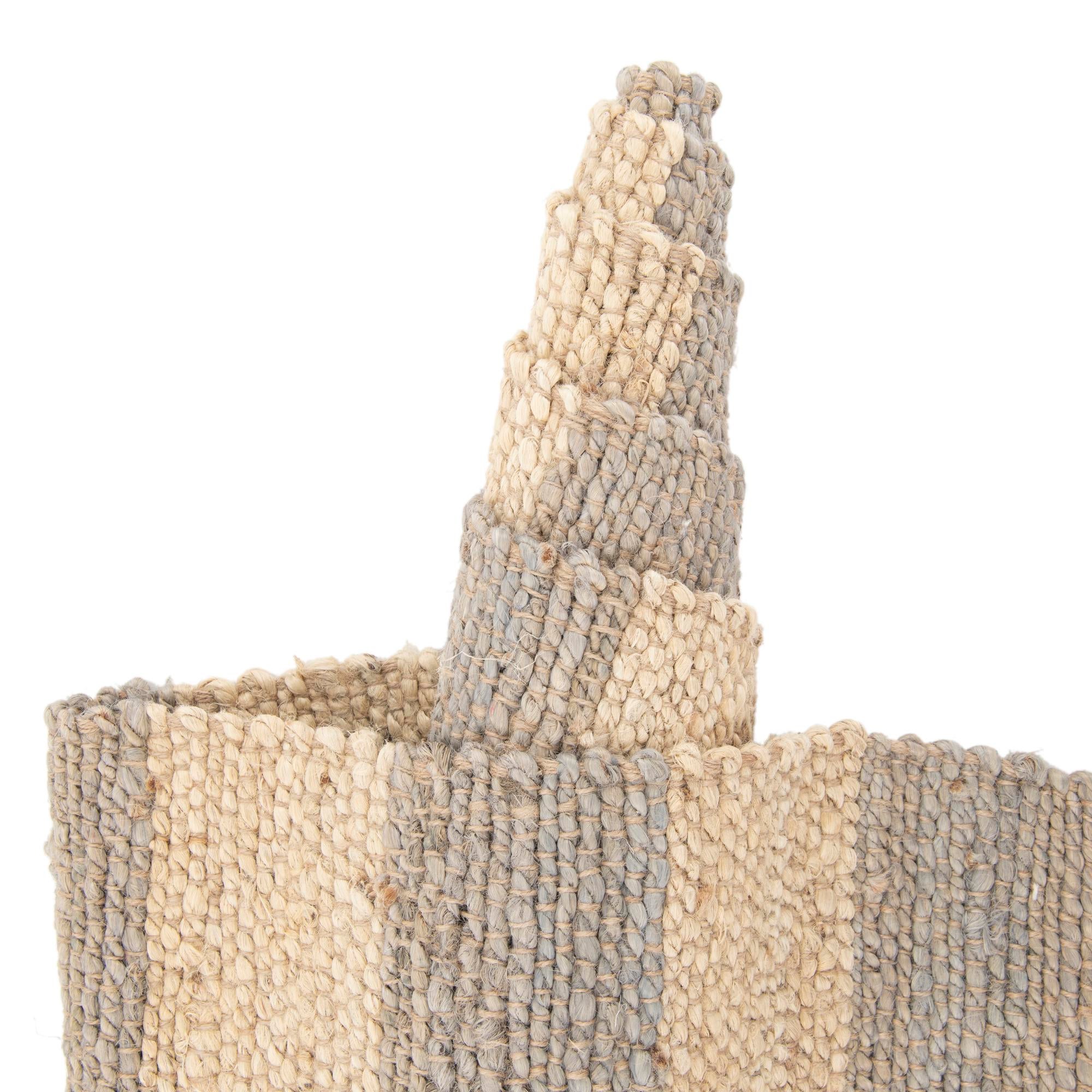 4' 1 x 6' 1 Handmade Braided Jute Rug
