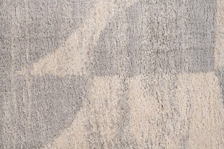 Detail image of 5' 3 x 7' 8 Caspian Rug