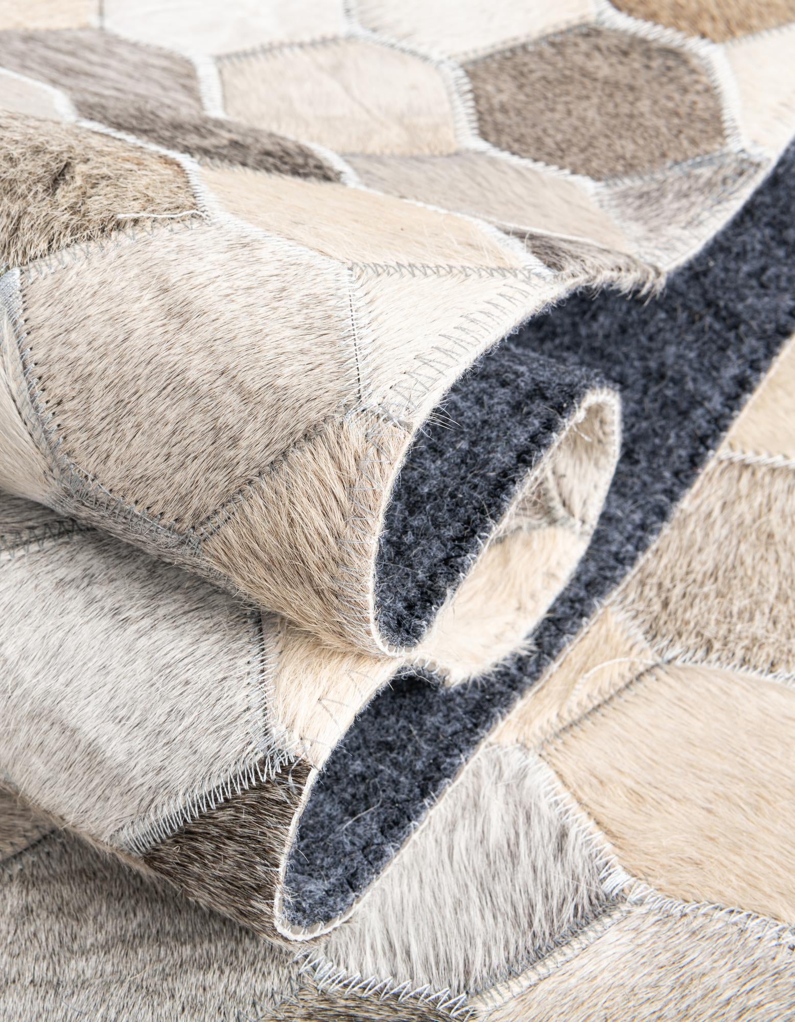 2' x 3' 1 Cowhide Leather Rug