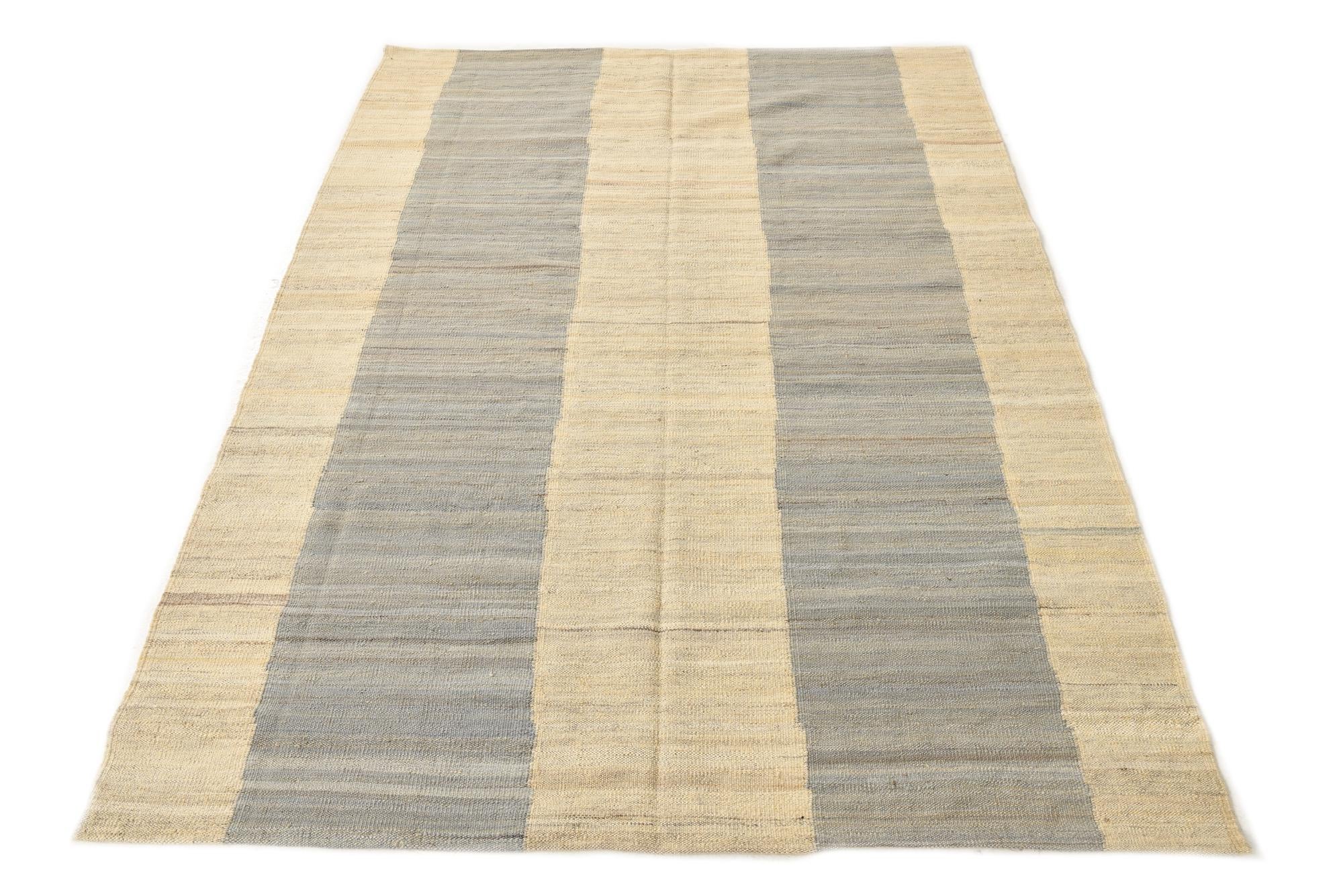 4' 9 x 6' 3 Hand Woven Kilim Modern Wool Rug