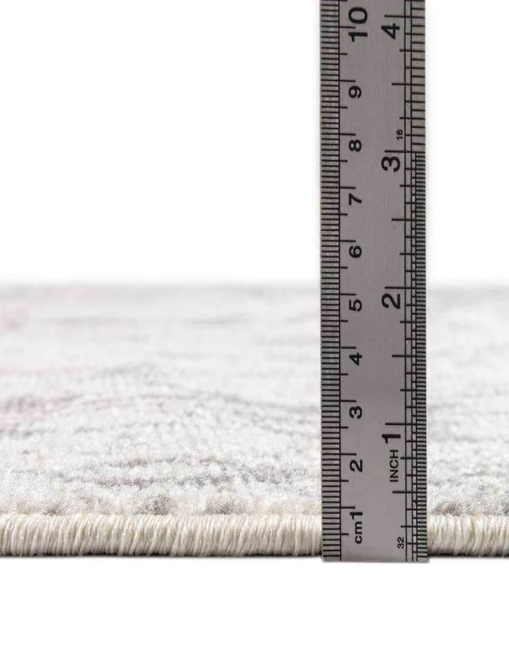 Detail image of 2' x 3' Lennon Rug