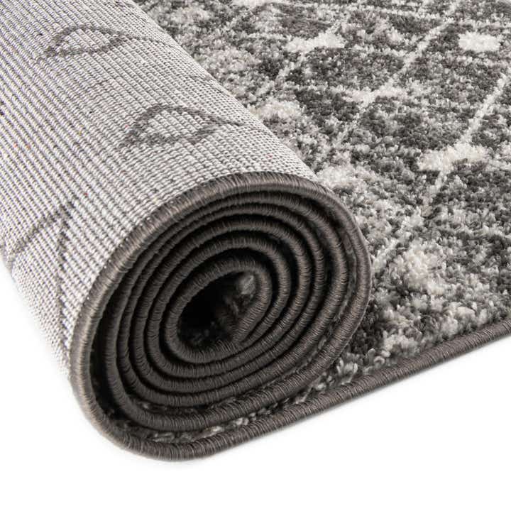 5' 3 x 8' Moroccan Trellis Rug