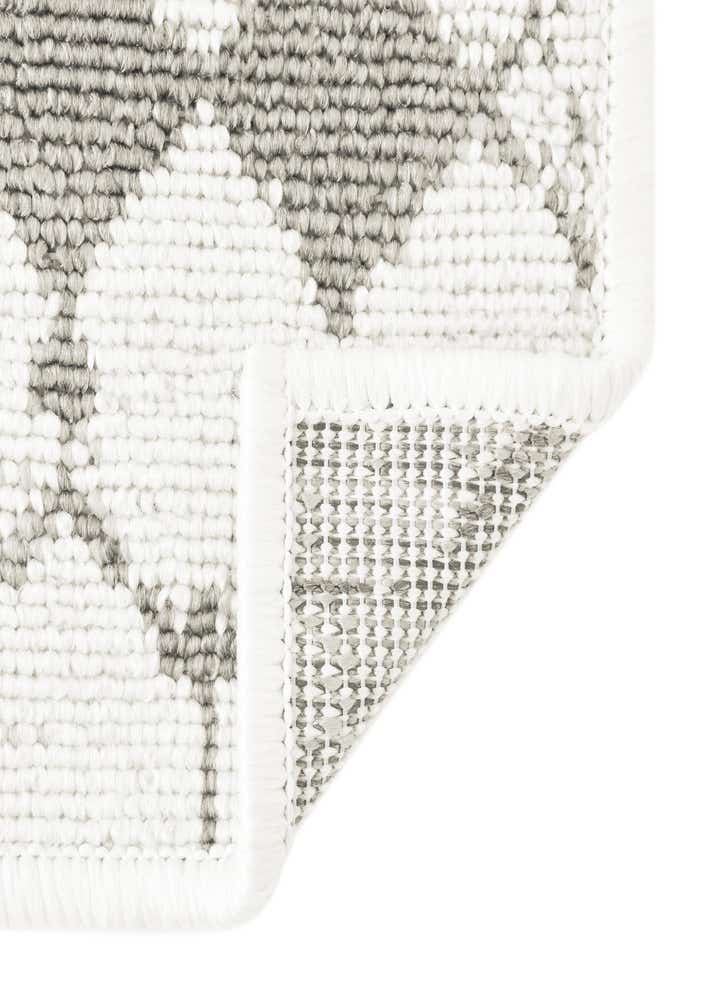 4' x 6' Easy-Clean Lattice Indoor / Outdoor Rug