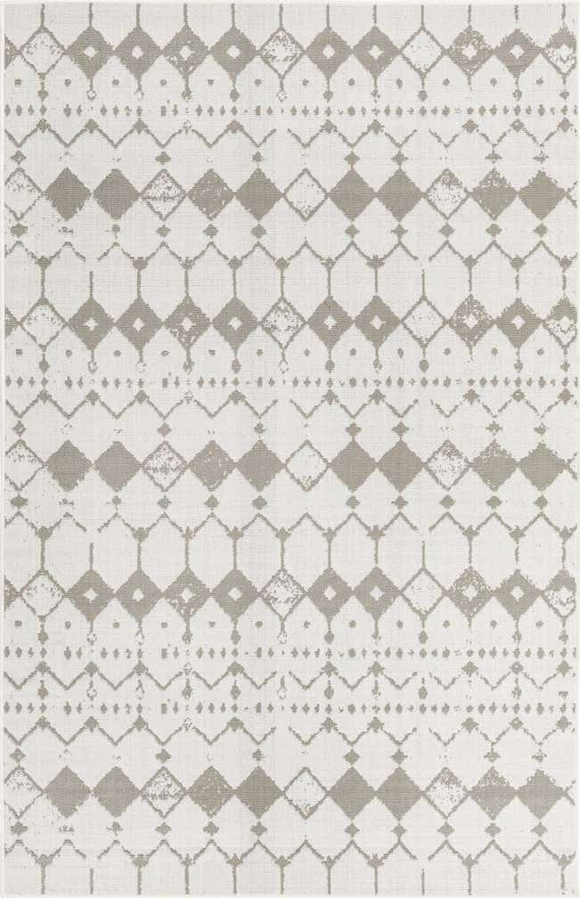 5' 3 x 8' Easy-Clean Trellis Indoor / Outdoor Rug
