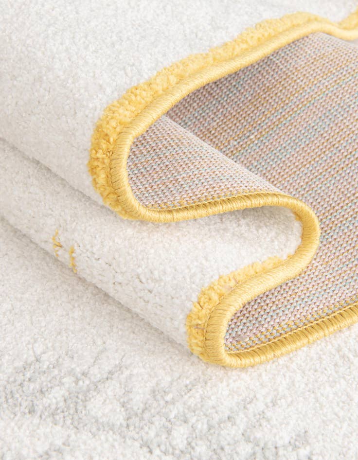 Detail image of 5' 3 x 8' Bear Whimsy Kids Rug