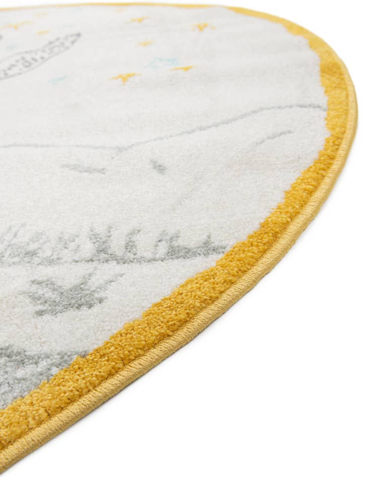 Detail image of 3' 3 x 3' 3 Bear Whimsy Kids Round Rug