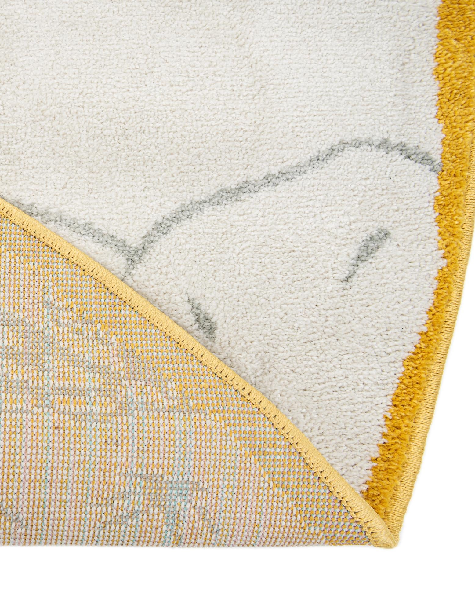 7' 10 x 7' 10 Bear Whimsy Kids Round Rug