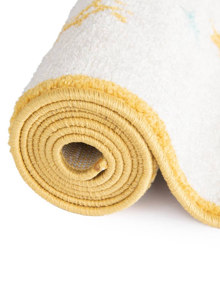 Detail image of 3' 3 x 3' 3 Bear Whimsy Kids Round Rug