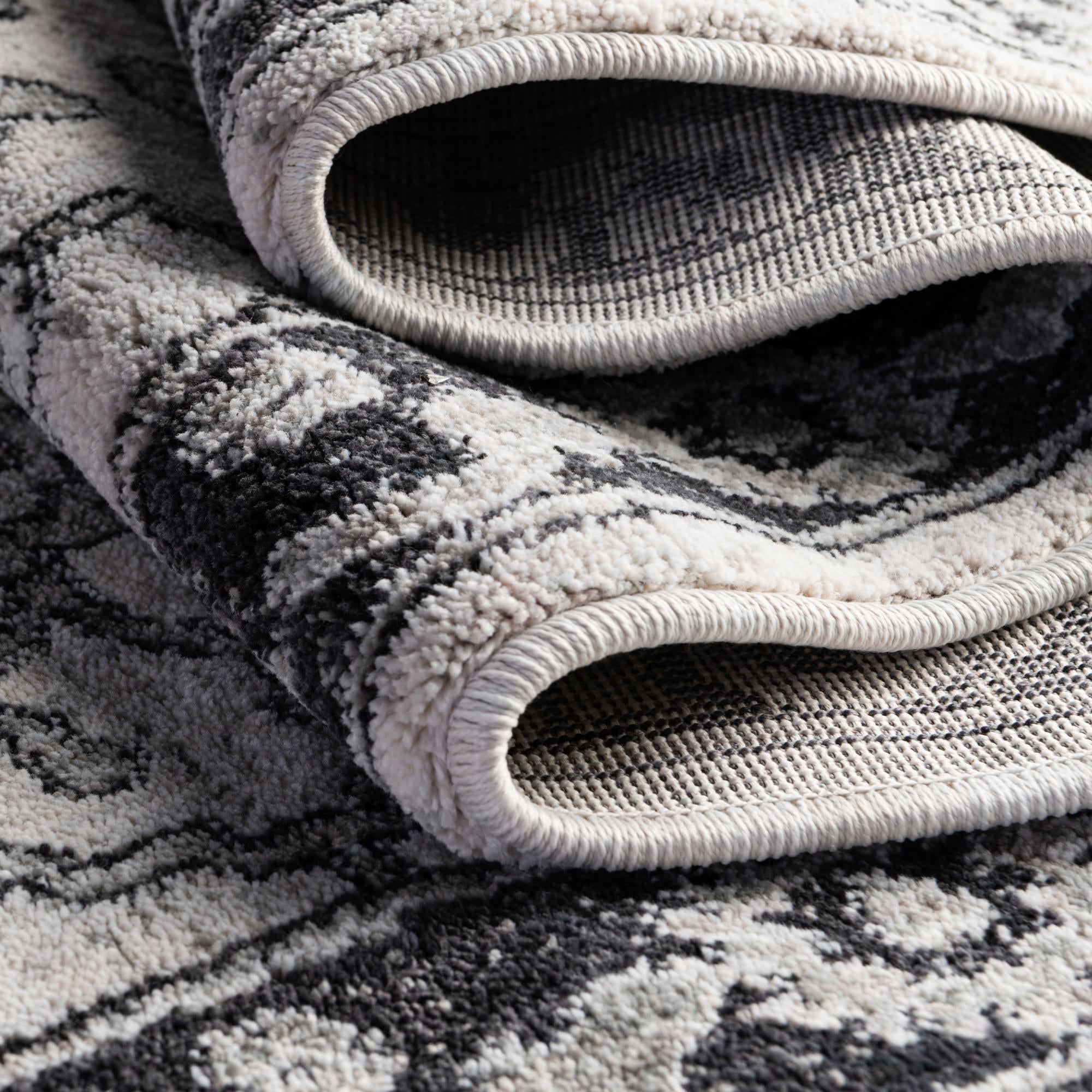2' x 8' Eco Traditional Runner Rug