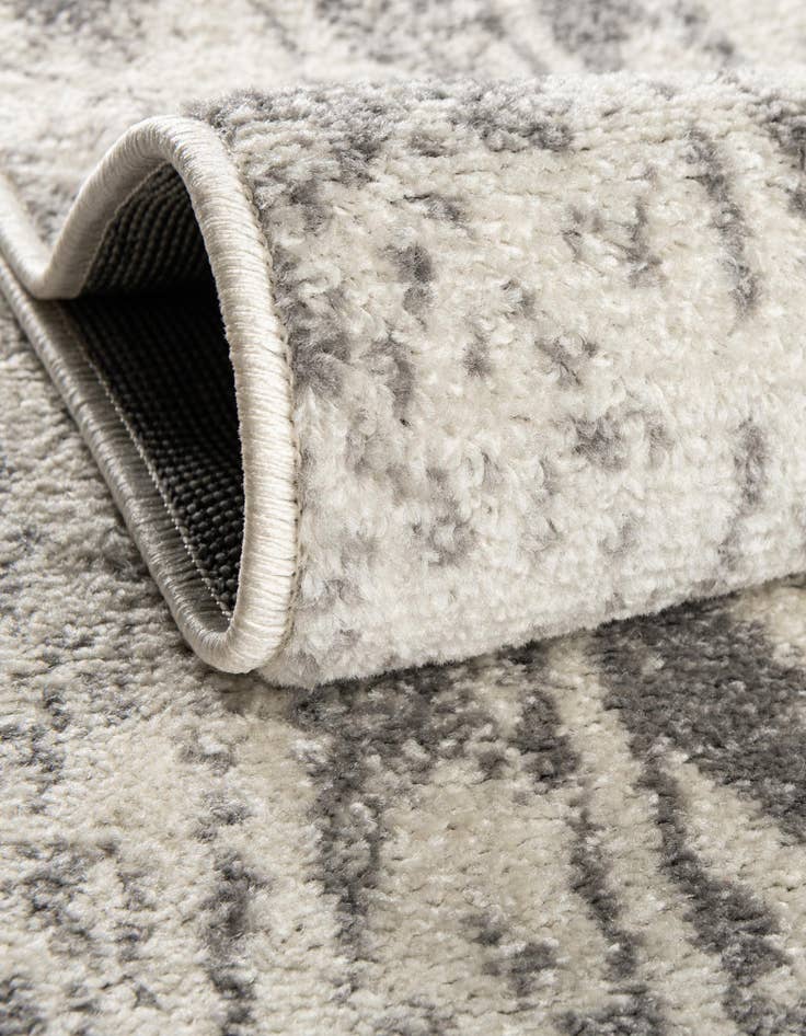 Detail image of 2' x 5' 3 Lennon Runner Rug