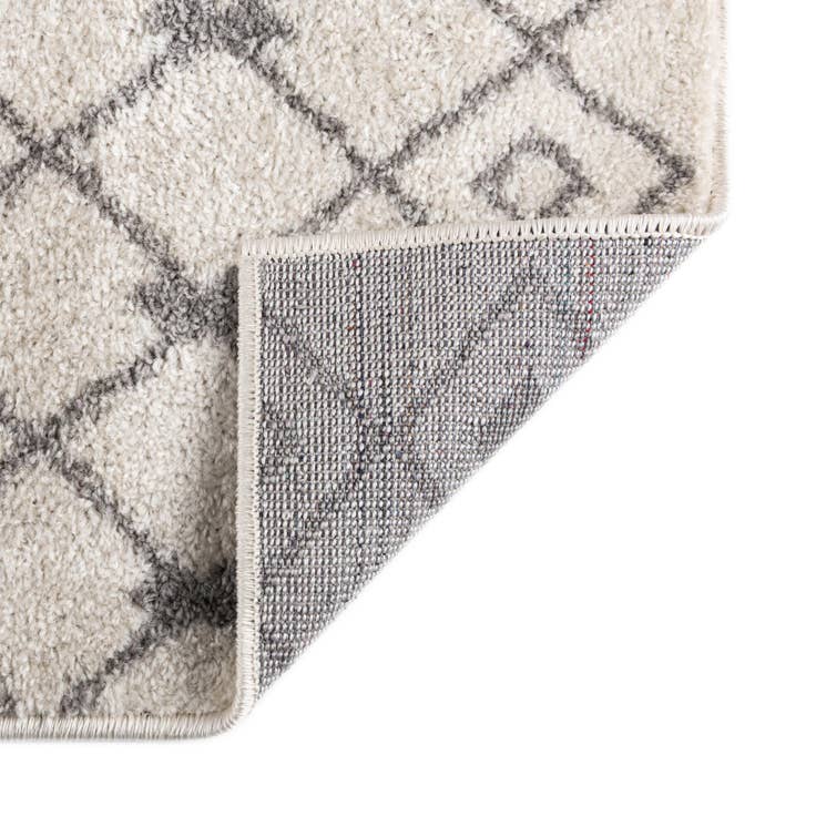 Detail image of 3' 3 x 16' 5 Moroccan Trellis Runner Rug