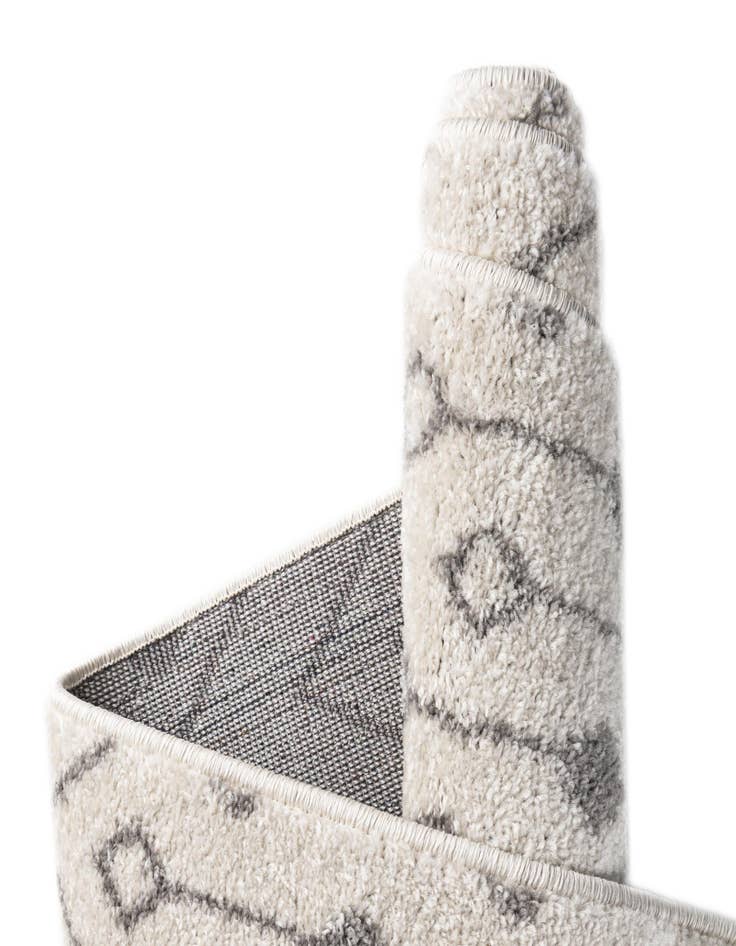 Detail image of 2' x 8' Moroccan Trellis Runner Rug